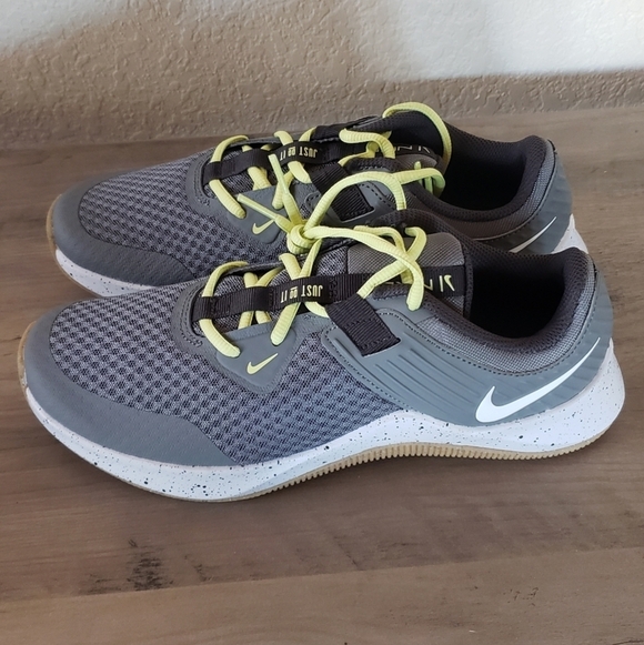 Nike MC Trainer Sneakers Smoke Grey NEW main image 4